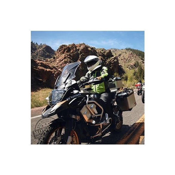 SENA 50S MESH kommunikáció a Harman Kardon prémium hangrendszerével