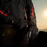 BERING FRESH MOTOROS KESZTYŰ,FEKETE