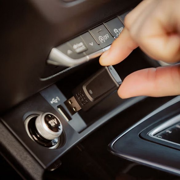 QUAD LOCK® Autó - Vezeték nélküli CarPlay/Android Auto adapter ÚJ