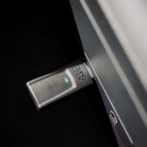 QUAD LOCK® Autó - Vezeték nélküli CarPlay/Android Auto adapter ÚJ