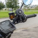 QUAD LOCK® Motor telefontartó fék/kuplung kar bilincs tartó