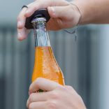 QUAD LOCK® MAG™ Selfie / állvány telefongyűrű és sörnyitó